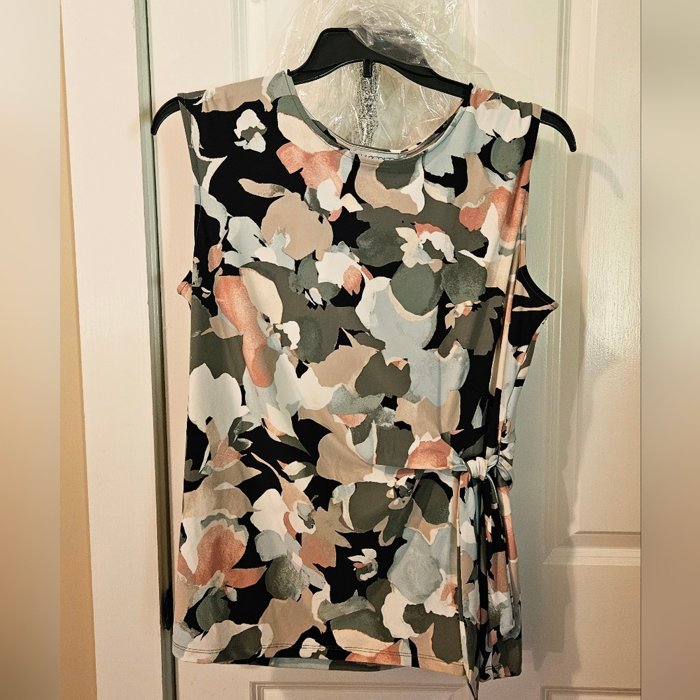 Kasper 1X Floral Sleeveless Blouse - Black, White, Green, Pink NWT